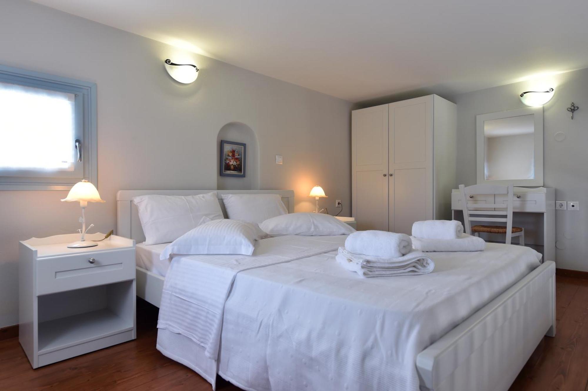 Tonia Apartments Paros Chrisi Akti  Zewnętrze zdjęcie